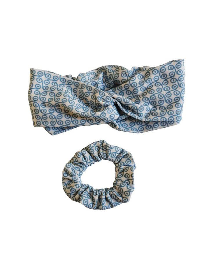 Bandeau pour cheveux avec chouchou.