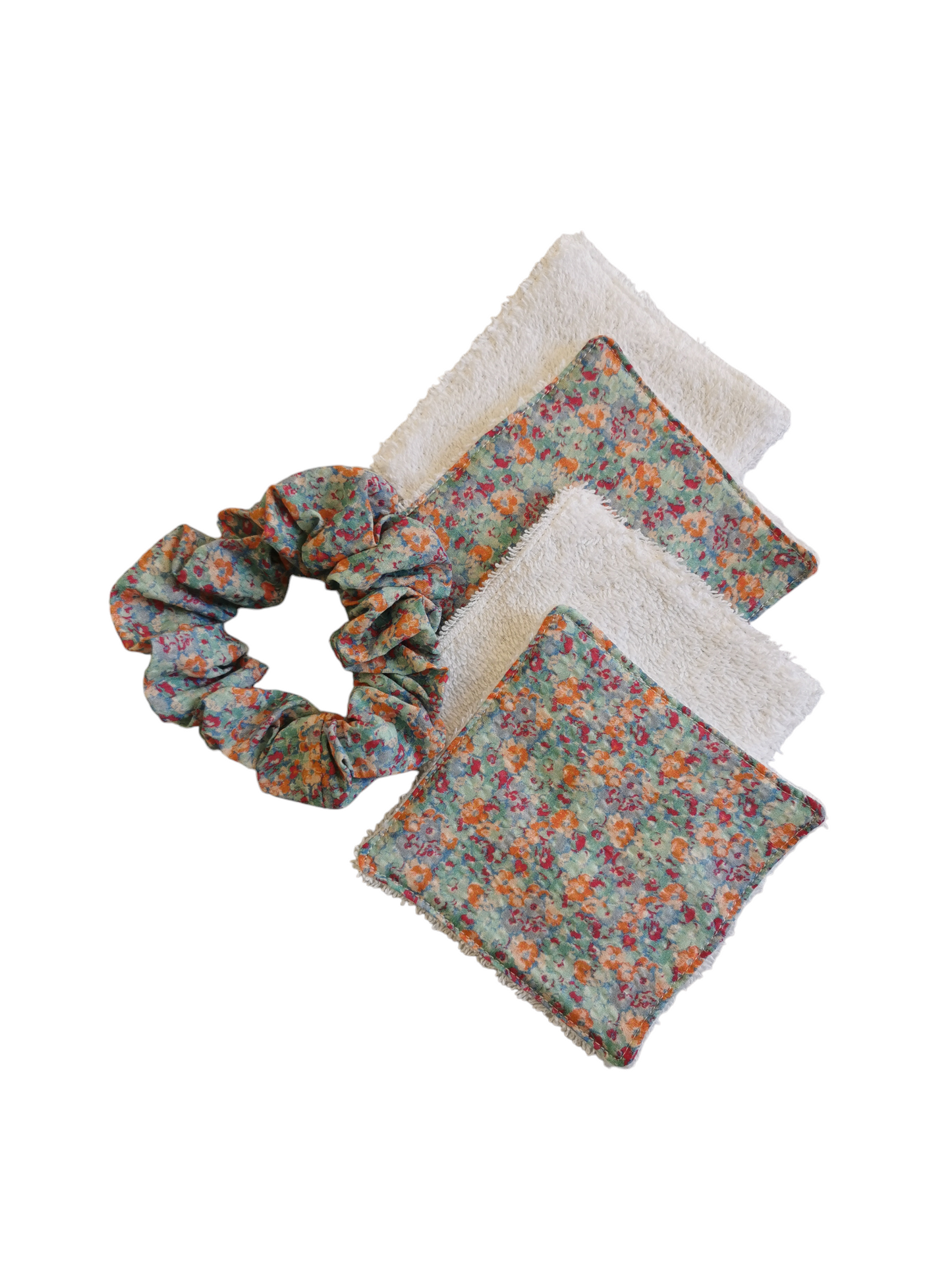 Lot de lingettes démaquillantes et accessoires pour les cheveux